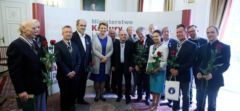 Jan Miodek, Andrzej Kopiczyński i Jan Komasa wśród odznaczonych Gloria Artis