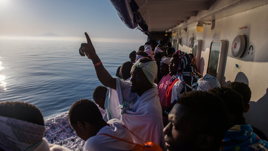 Włosi prowadzą śledztwo przeciwko organizacjom ratującym nielegalnych migrantów