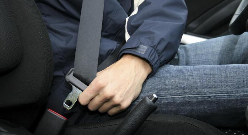 driving without seat belts is a traffic offence