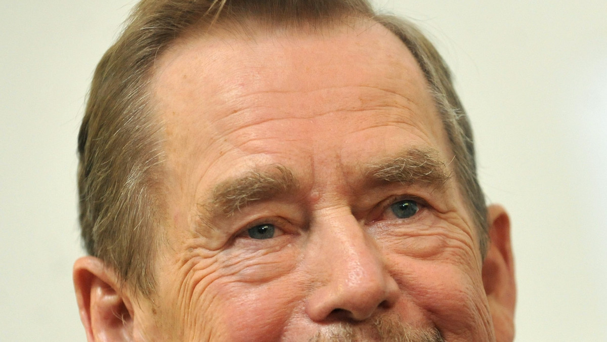 Były czeski prezydent Vaclav Havel i irańska laureatka Pokojowej Nagrody Nobla z 2003 roku Szirin Ebadi znaleźli się wśród uczestników rozpoczętej dziś w Pradze międzynarodowej konferencji Forum 2000, poświęconej problemom współczesności.