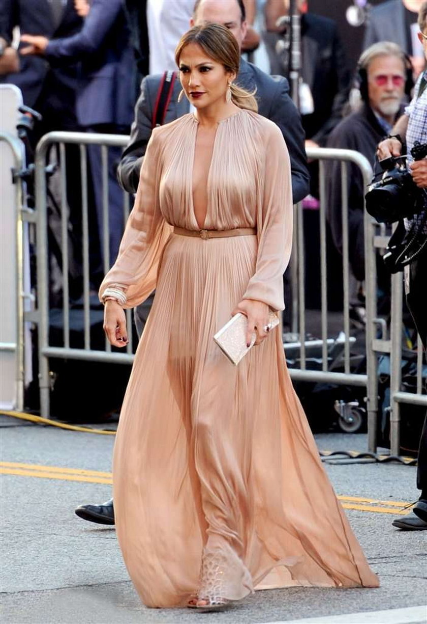 Jennifer Lopez premiera