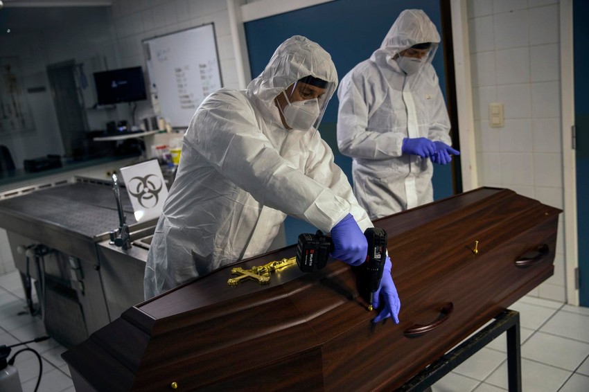 U Americi za sada ima više od 30.000 žrtava virusa korona