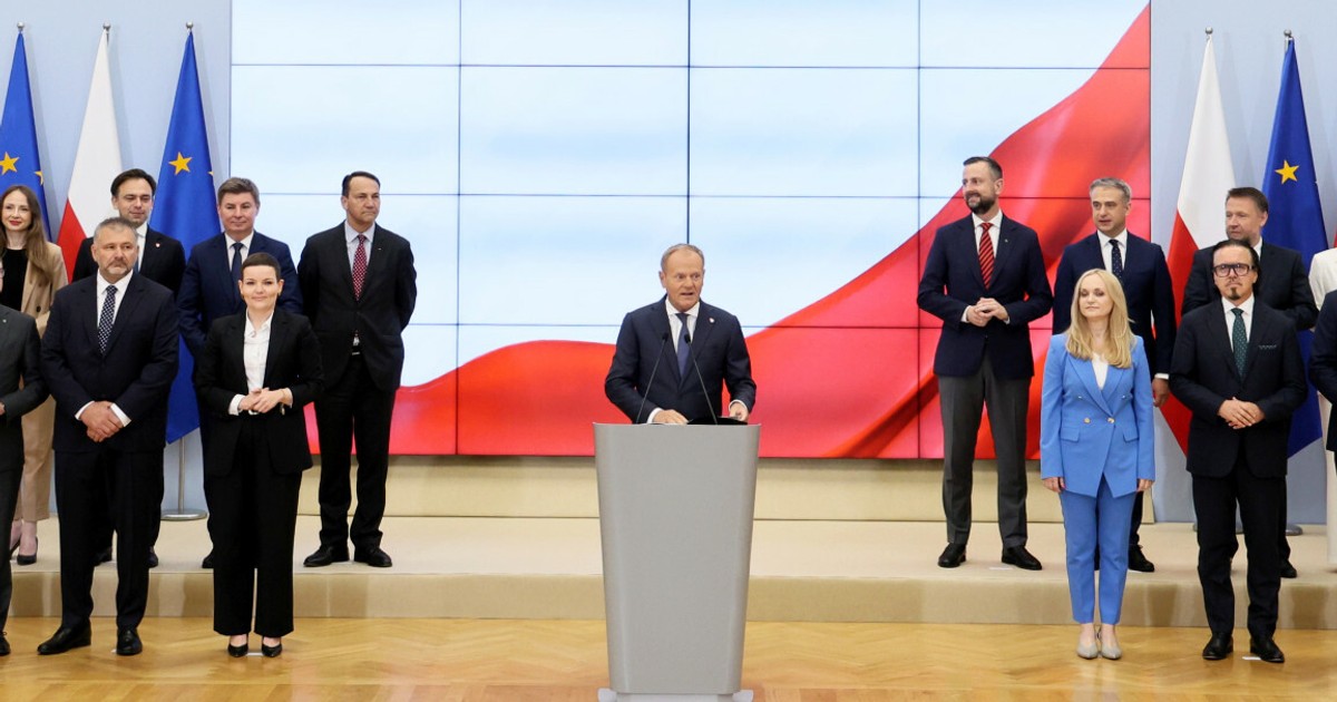 Rekonstrukcja rządu. Kiedy poznamy nowych wiceministrów? Adam Szłapka informuje