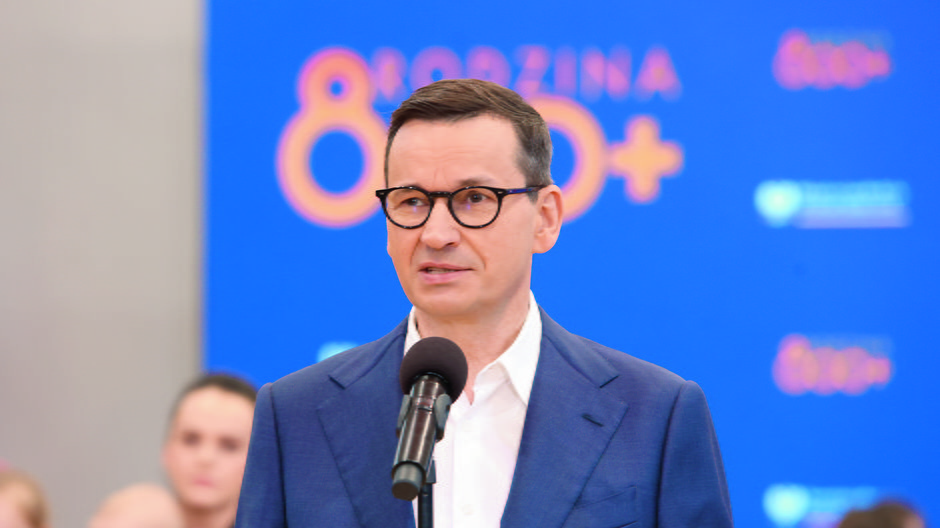 Mateusz Morawiecki tłumaczył się z obietnicy wprowadzenia 800 plus od nowego roku