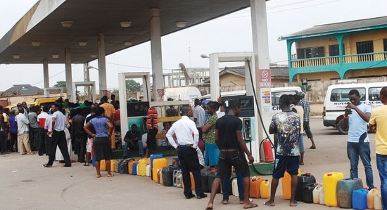 Queue for fuel in Nigeria