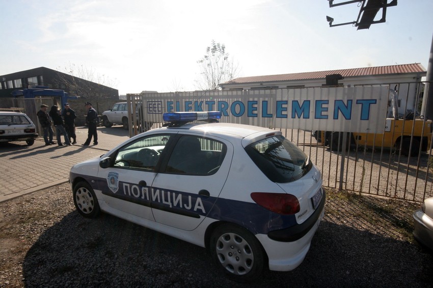 Policija traga za trojicom razbojnika