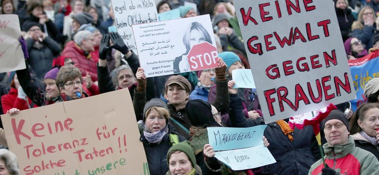 "Chrońmy nasze kobiety i dzieci". Manifestacja przeciwko przemocy seksualnej w Kolonii
