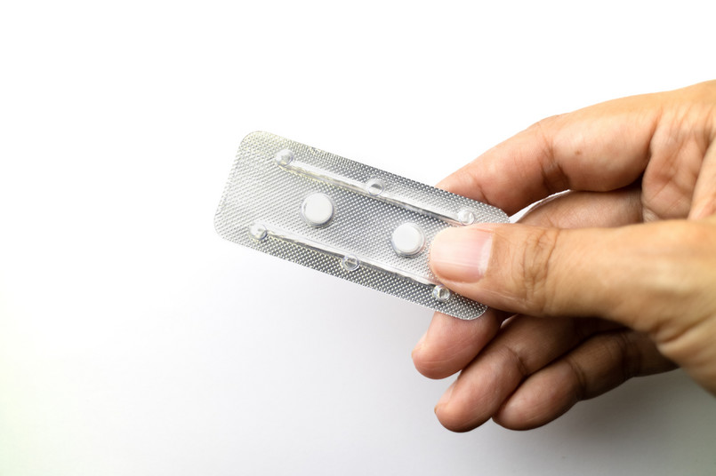 Od początku prac nad projektem nowelizacji ustawy o świadczeniach opieki zdrowotnej najwięcej kontrowersji wzbudzał zapis przewidujący, że hormonalne środki antykoncepcyjne do stosowania wewnętrznego będą wydawane wyłącznie na podstawie recepty.