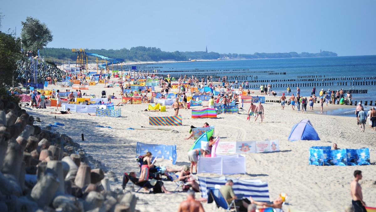 Dobiegł końca dyżur sezonowej bazy Lotniczego Pogotowia Ratunkowego w Zegrzu Pomorskim. Podliczono, że w tym czasie śmigłowiec spędził w powietrzu prawie 100 godzin.