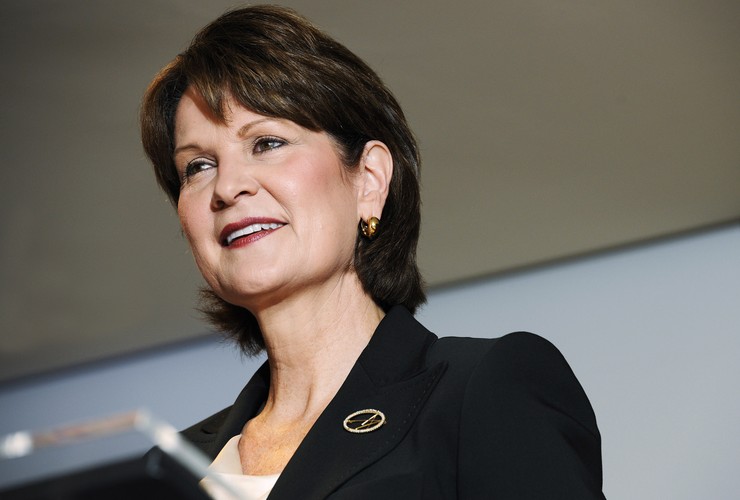 4. Marillyn Hewson - CEO w Lockheed Martin