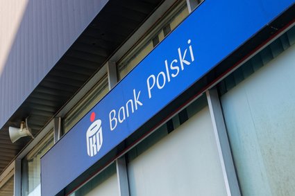 Podszyli się pod reklamy PKO BP. "Zmiany klimatu? Masz to jak w banku"