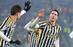 Czyste konto Szczęsnego i pewna wygrana Juventusu w Serie A [WIDEO]