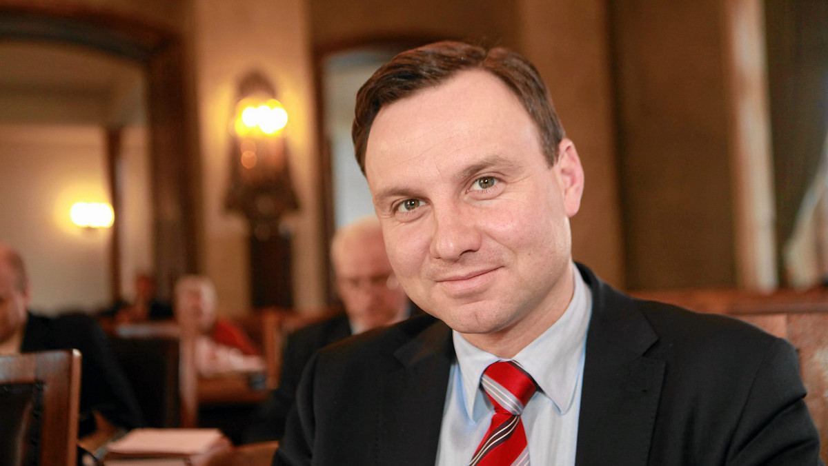 Ryszard Legutko i Andrzej Duda w Krakowie, prof. Zdzisław Krasnodębski w Warszawie, Anna Fotyga na Pomorzu - to niektóre z propozycji władz regionalnych PiS dotyczące kształtu list w wyborach do PE. Ostateczne decyzje podejmie ścisłe kierownictwo - Komitet Polityczny.