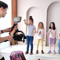 Gyerekek, akiket a betegség túl korán felnőtté tett - a Bátor Tábor új kisfilmje