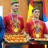 Ruis (llevo) and Gavi sa gajbicom paradajza | Foto: Getty Images