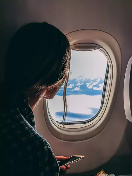 Jak pomóc osobom z awiofobią podczas lotu samolotem?