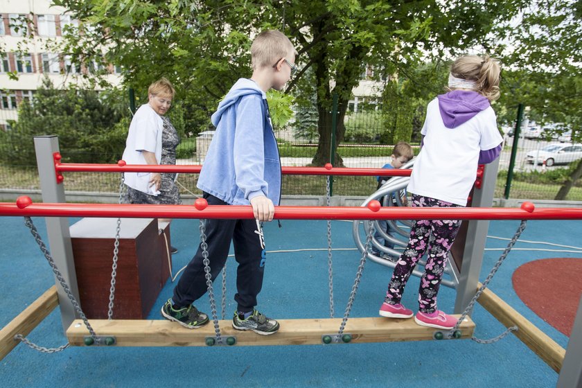 Katowice. Integracyjny plac zabaw przy Górnośląskim Centrum Zdrowia Dziecka