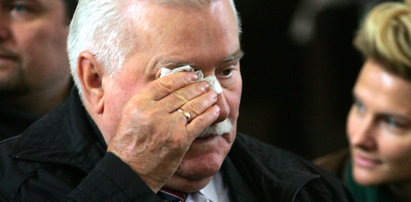 Wałęsa popłakał się na swoich urodzinach. FOTO