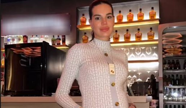 Jovana Misica pokazala trudnički stomak
