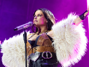 Emlékszel még erre az arcra? Így nézett ki Nelly Furtado 20 évvel ezelőtt, amikor berobbant a karrierje