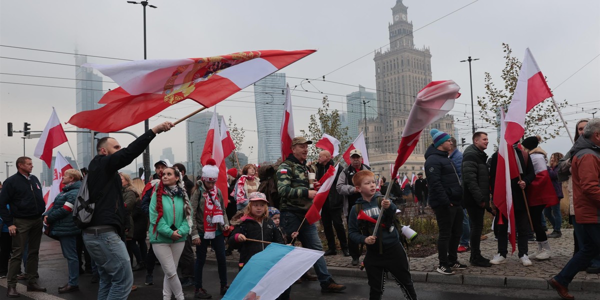 Zgrzyt podczas transmisji na żywo w TVP Info. Padły cztery słowa.