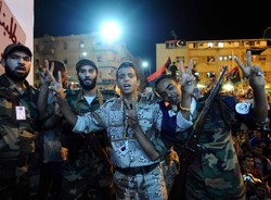 Libijscy powstańcy byli bliscy schwytania Kadafiego