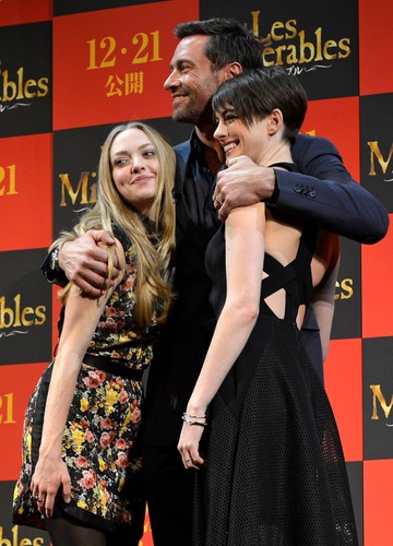 Amanda Seyfried, Hugh Jackman i Anne Hathaway na premierze 'Les Misérables' w Tokio