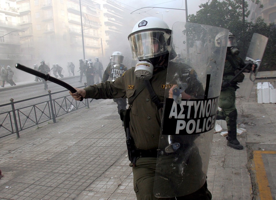 GREECE POLICE GUNFIRE