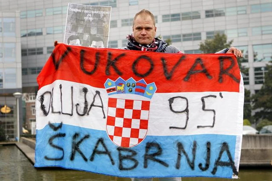 Prebrojati Srbe: Protest hrvatskih "branitelja"