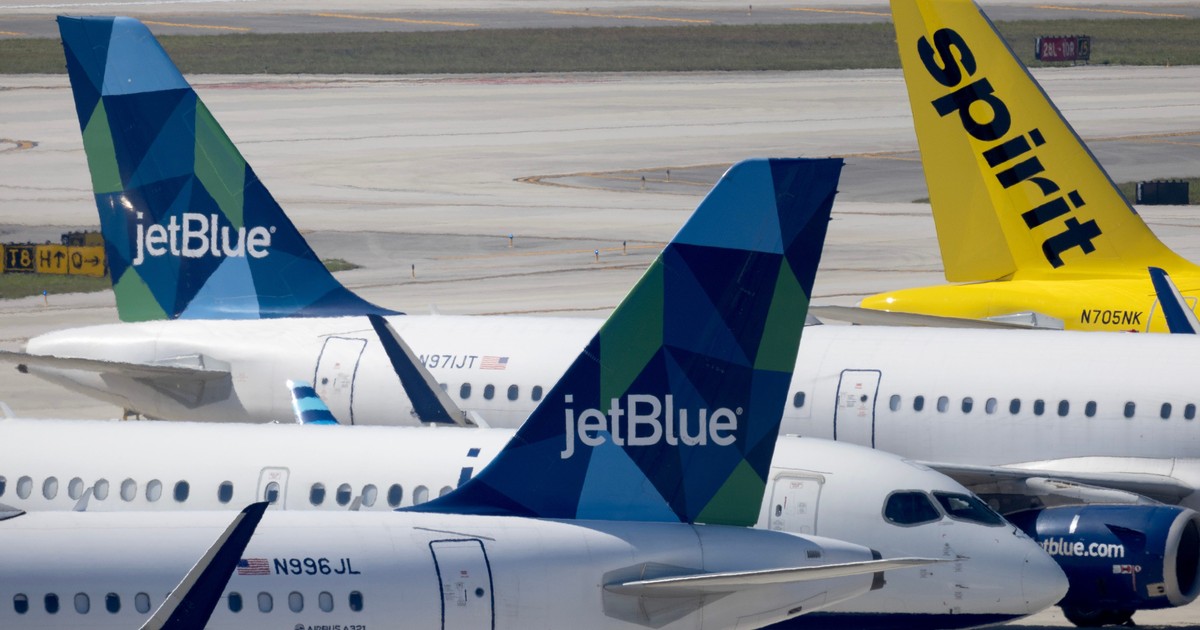 JetBlue says it's cutting these 11 routes as it focuses more on Florida ...