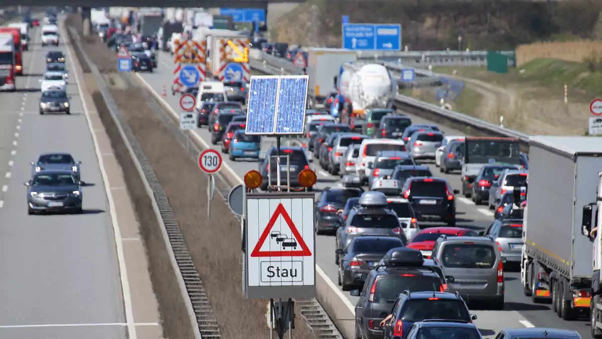 Korek na niemieckiej autostradzie - zdjęcie ilustracyjne