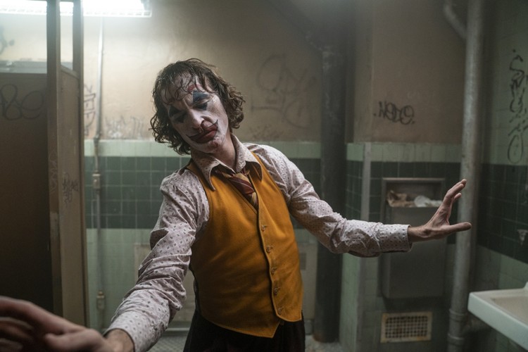 'Joker' w kinach od 4 października. © 2019 Warner Bros. Entertainment Inc