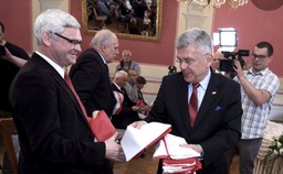 Karczewski: Senat zajmie się ustawą obniżającą uposażenia parlamentarzystów na najbliższym posiedzeniu