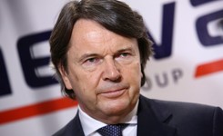 'Najpierw zdejmijcie nam kajdany'. Zbigniew Jakubas apeluje do polityków