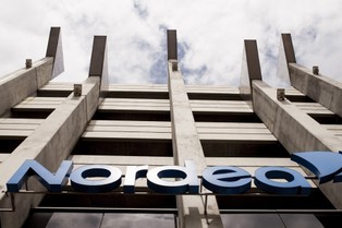 Nordea i Danske zatrudniły setki osób. Niebawem zastąpi je AI