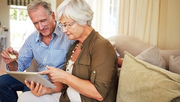 Nowa legitymacja emeryta-rencisty 2026. ZUS zmienia wzór – czy trzeba wymienić dokument?