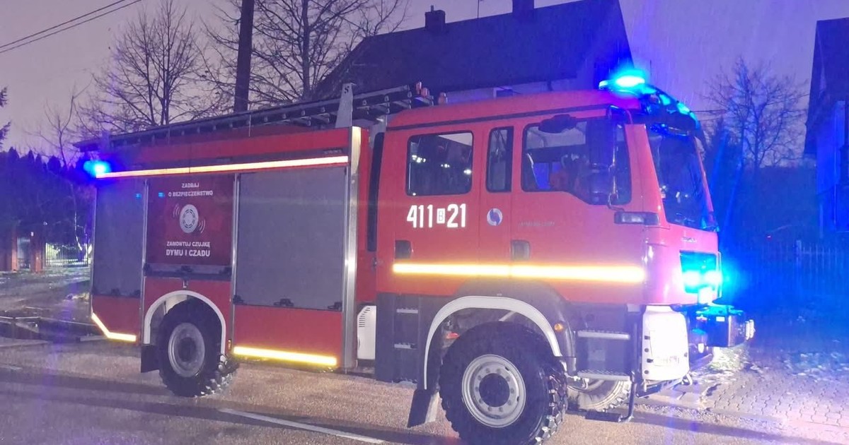 Potężny huk w Tykocinie: Strażacy na miejscu akcji