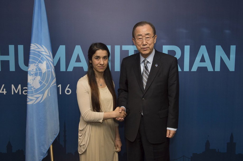 Nadia Murad Basee z sekretarzem generalnym ONZ Ban Ki-moonem