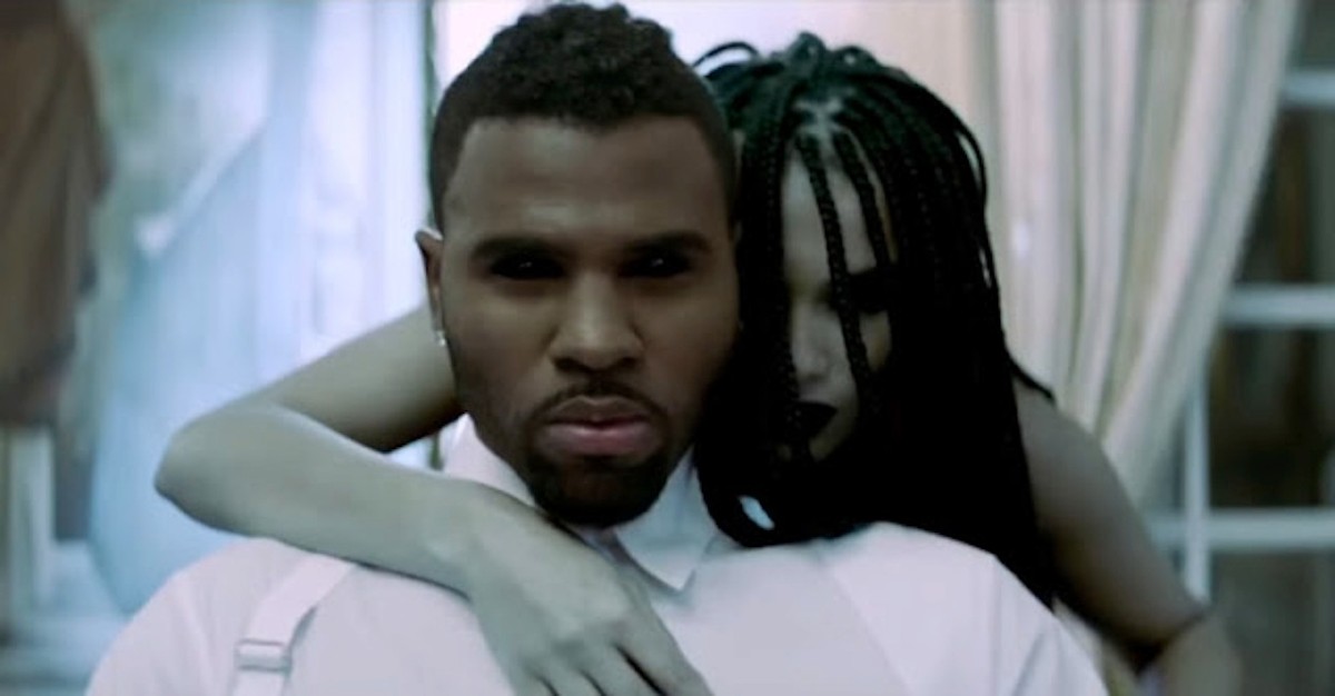 Jason Derulo w ramionach kusicielki