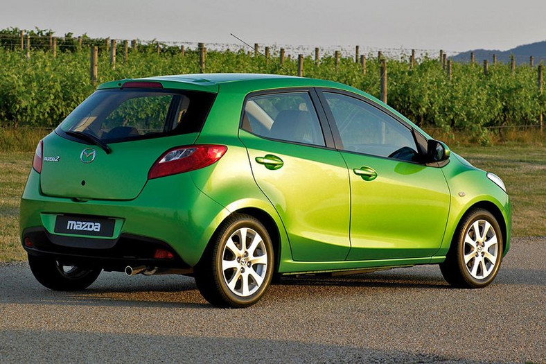 Nowa Mazda2: green car pod każdym względem (wideo)