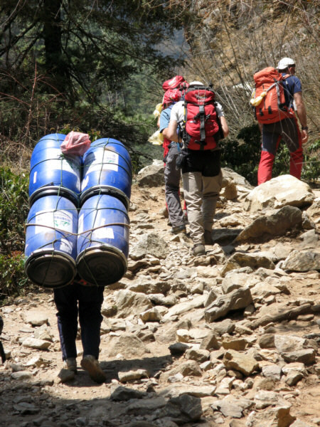 Szerpowie, życie z widokiem na Everest