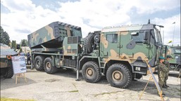 europa inwestuje w rakiety dalekiego zasięgu. polska też w wyścigu