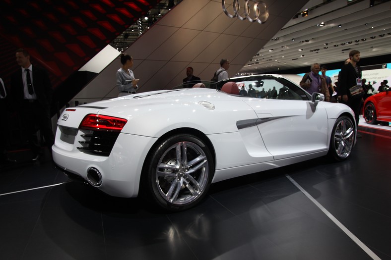 Audi R8 (Paryż 2012)