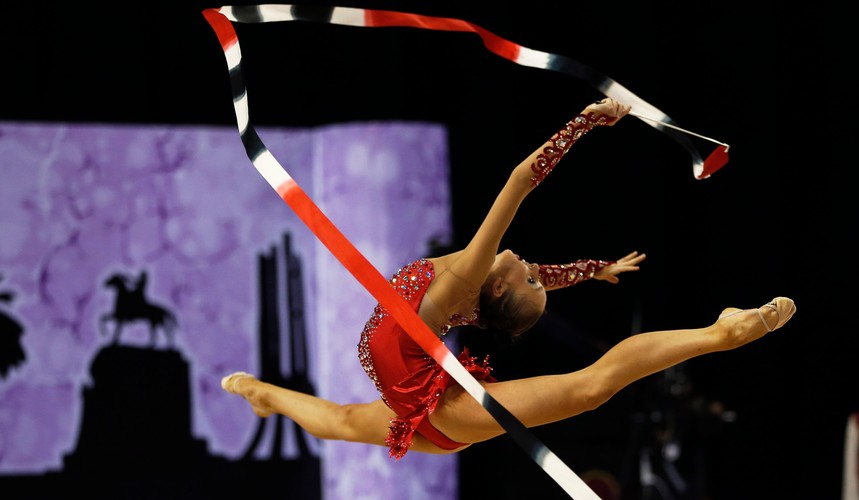 Ale one się wyginają. Gimnastyczki chyba są z gumy