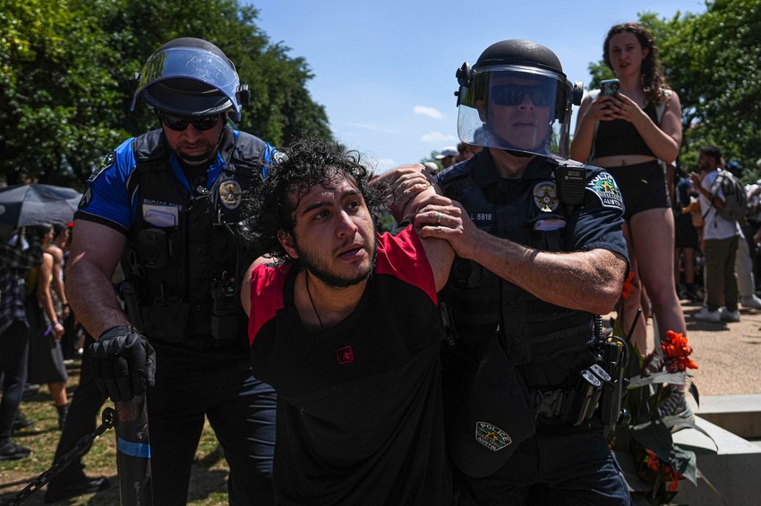 Propalestinski protesti, Univerzitet Teksas, 29. aprila