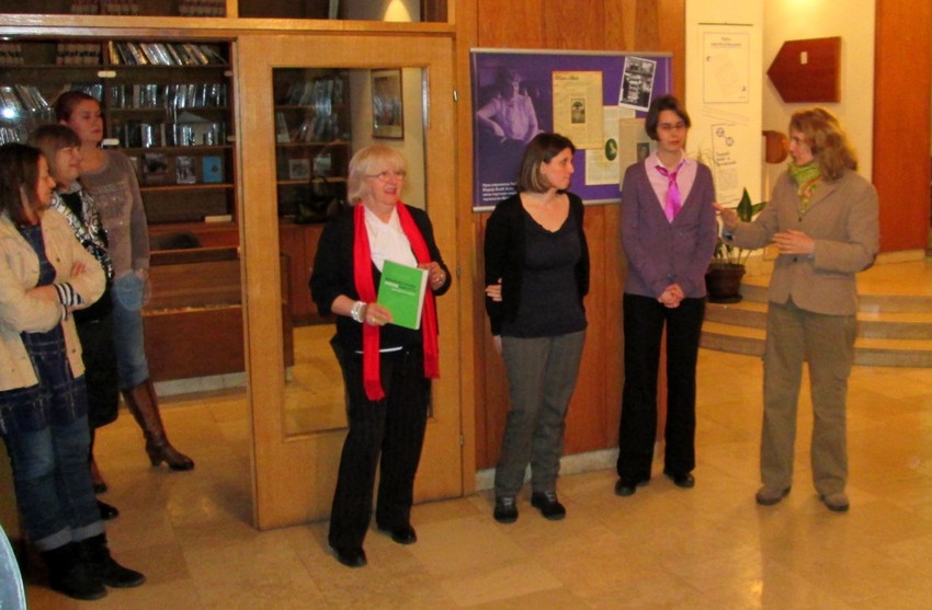 Olga Krasić Marjanović i Stanislava Barać (u sredini)