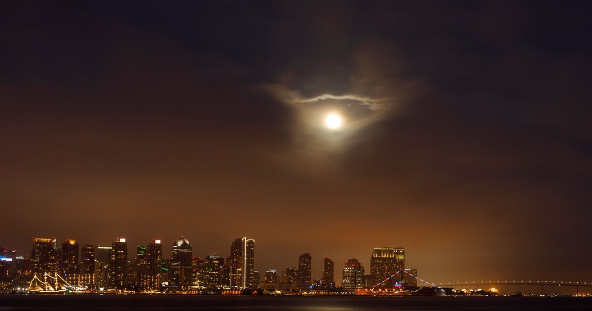 Kiedy pełnia Księżyca w listopadzie 2025? Bobrzy Księżyc będzie rekordowo blisko Ziemi