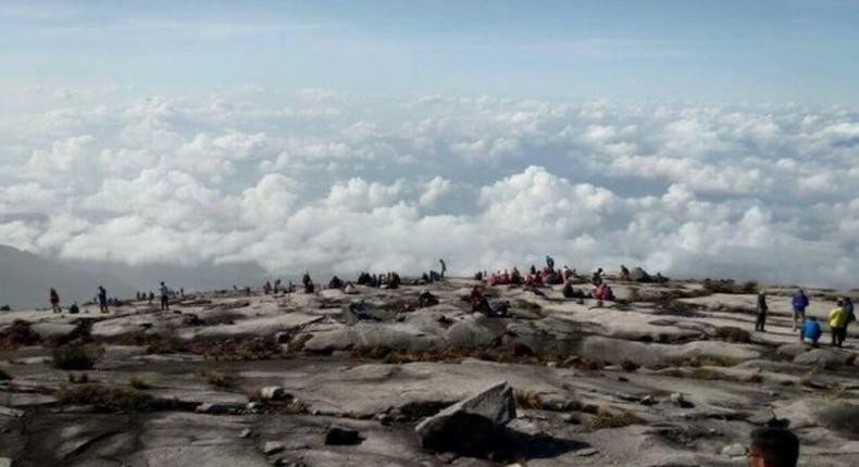 Earthquake leaves more than 130 stranded on Malaysian mountain