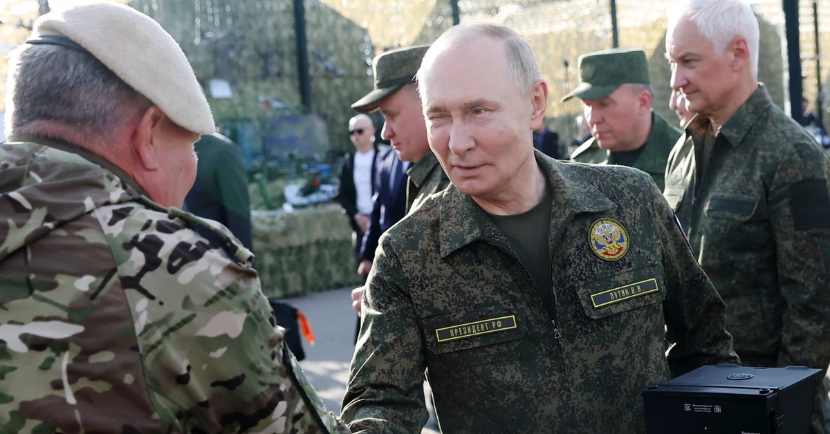 Brytyjski wywiad miażdży przechwałki Putina. "Nie 100 tysięcy żołnierzy, a góra 10 tysięcy"