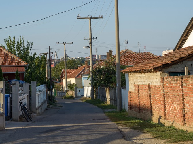 Gastarbajter iz Nemačke pobesneo zbog familije, saznao na šta troše novac koji im šalje / ILUSTRACIJA